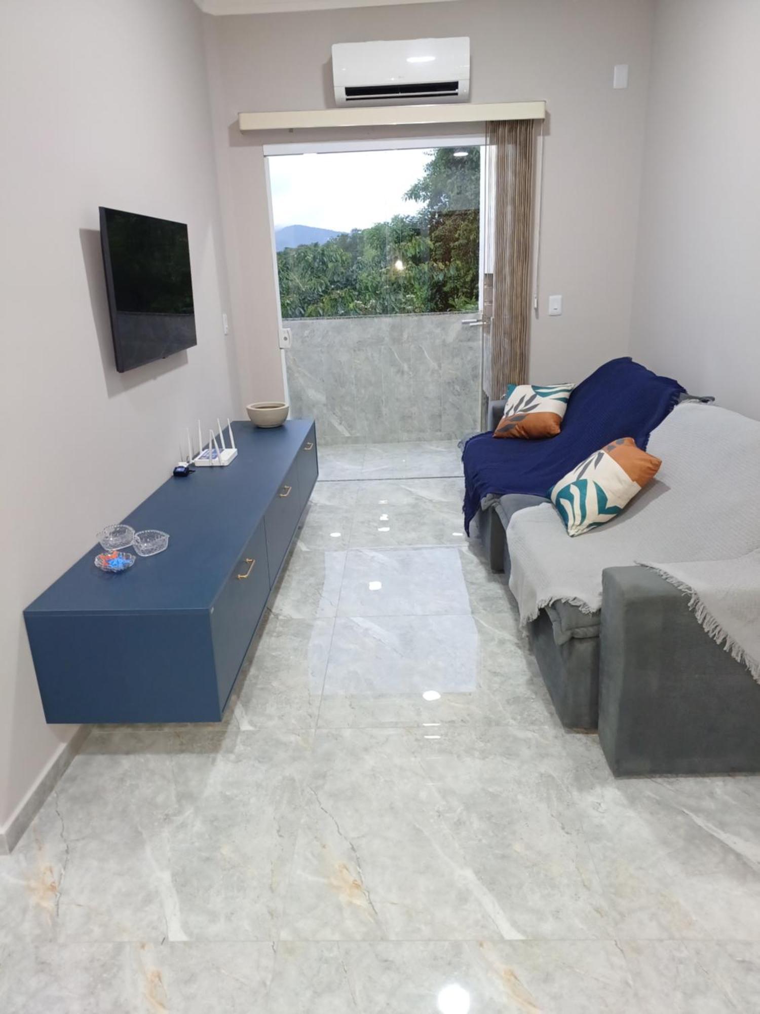 Conforto E Excelente Localizacao Em - Pereque-acu Apartamento *