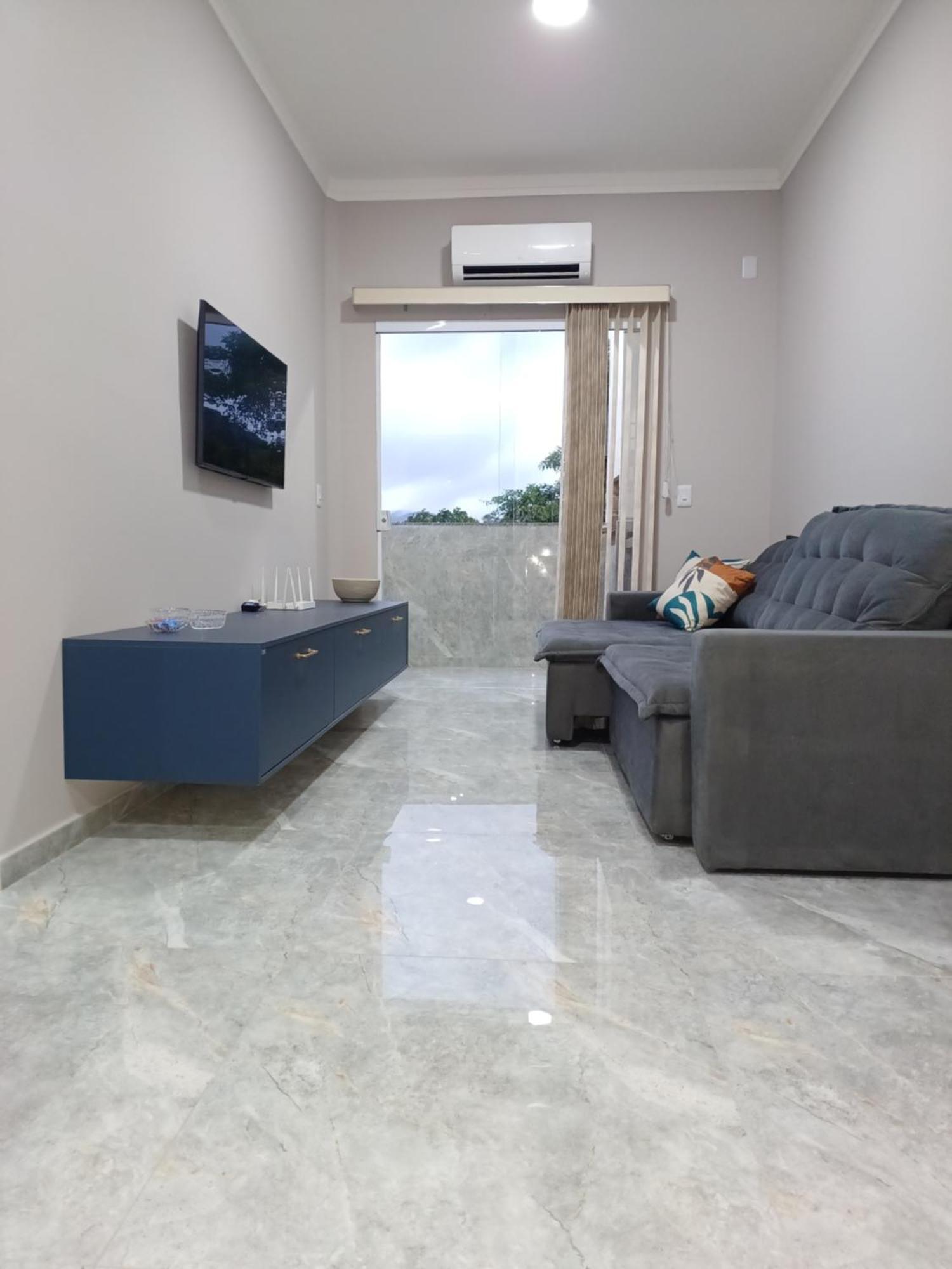 Apartamento Conforto E Excelente Localizacao Em - Pereque-acu *